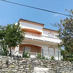 Villa Tatjana, Rab