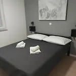 Apartment Caza