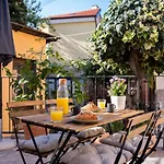 Villa Tonina Studio: City Center