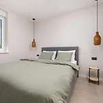 Apartments Lampone