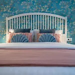 Vincent Studio Apartment