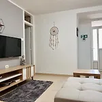 Apartman Luna ***