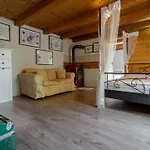 Charming Holiday House In Velika Lesnica