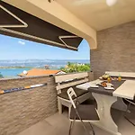 Apartment Perla