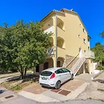 Apartments Pirin