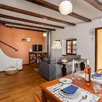 Beautiful Apartment In Bribir With Kitchen