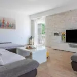 Large Holiday House With Swimming Pool And Terrace