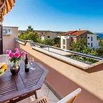 Apartments In Silo/Insel Krk 13479