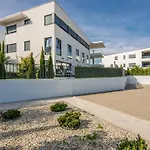 Apartment Sofija With Pool