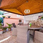 Nur 400 Meter Zum Strand Mit Wifi, Terrasse