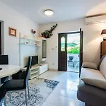 Apartment Laurus