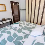 Apartment Laurus