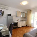Apartment In Silo/Insel Krk 14599