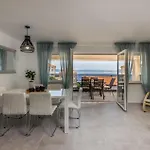 3 Bedroom Beautiful Apartment In Crikvenica