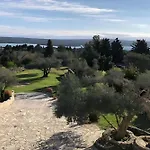 Ferienhaus Zur Erholung Am Meer Insel Cres, Losinj, Istrien + 2000Qm Garten & Meerblick!
