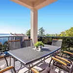 Lovely Apartment In Dramalj With Wi-Fi