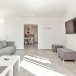 2 Bedroom Beautiful Apartment In Dramalj