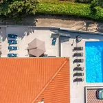 Gorgeous Apartment In Crikvenica With Kitchen