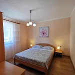 Apartments With A Parking Space Crikvenica - 22514