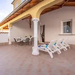 Nice Apartment In Dramalj With Wifi