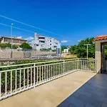 Apartment In Novi Vinodolski 39131