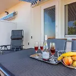 Apartment In Dramalj 45033