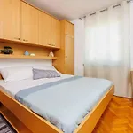 Apartment In Dramalj 45910