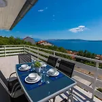 Apartments In Crikvenica 39059