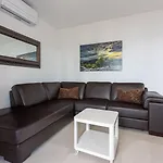 Modernes Apartment Mit Meerblick, 500 Meter Strand
