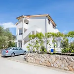 Apartment Mirjana