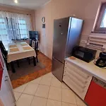 Apartment In Crikvenica 44147