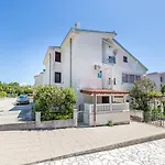 Ferienwohnung Mit Klima, Wifi, Parkplatz, Waschmaschine