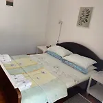 Apartments Topic & Krk Central Location