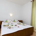 Apartments Frankica