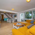 Holiday Home With Swimming Pool And Sea View
