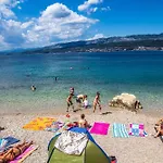 Apartment In Silo/Insel Krk 13547