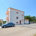 Apartments Snjezana