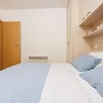 Apartments Petak Novi