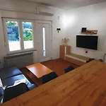 Apartments By The Sea Supetarska Draga - Donja, Rab - 4981
