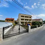 Apartments Piculjan