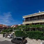 One-Bedroom Apartment In Crikvenica 7