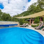 Holiday home in Krizisce 40737