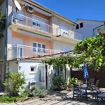 Apartment Felix Novi Vinodolski