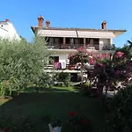 Apartment Malinska, Krk 12