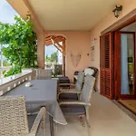 Cozy Apartment In Dramalj With House Sea View