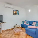 Apartment Moderna Soline