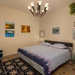 Villa Okra With Pool - Happy Rentals