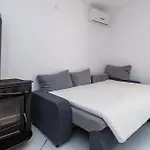 Apartments By The Sea Klenovica, Novi Vinodolski - 5557