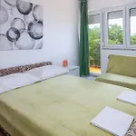 Apartments By The Sea Klenovica, Novi Vinodolski - 5557