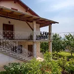 Apartment Div